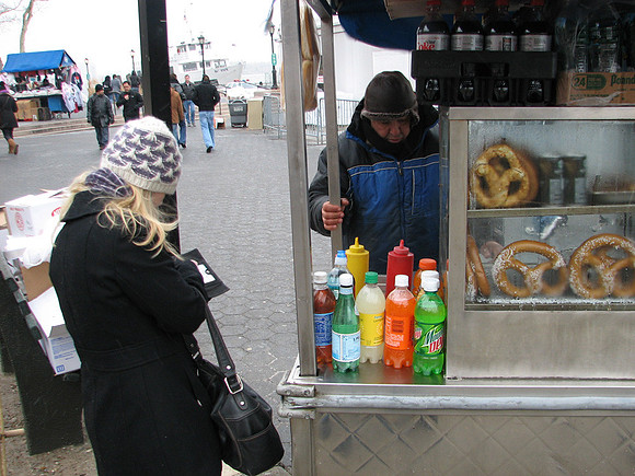Lara trying an NYC street vendor